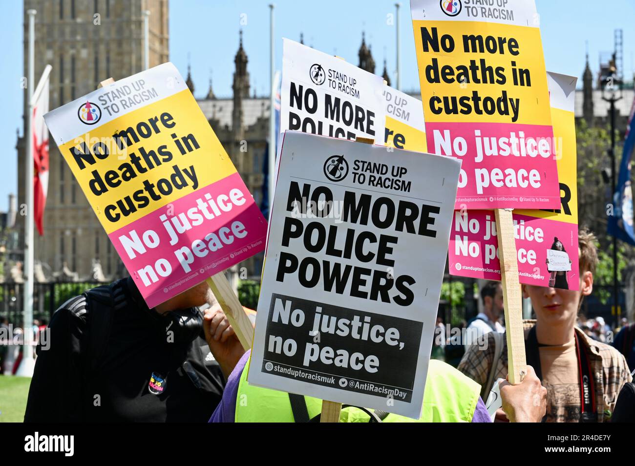 Londra, Regno Unito. 27th maggio 2023. Non la mia protesta di Bill. Attivisti di organizzazioni diverse hanno protestato in Piazza del Parlamento contro il disegno di legge del Public Order Act del 2023, entrato in vigore il 3rd 2023 maggio. Credit: michael melia/Alamy Live News Foto Stock