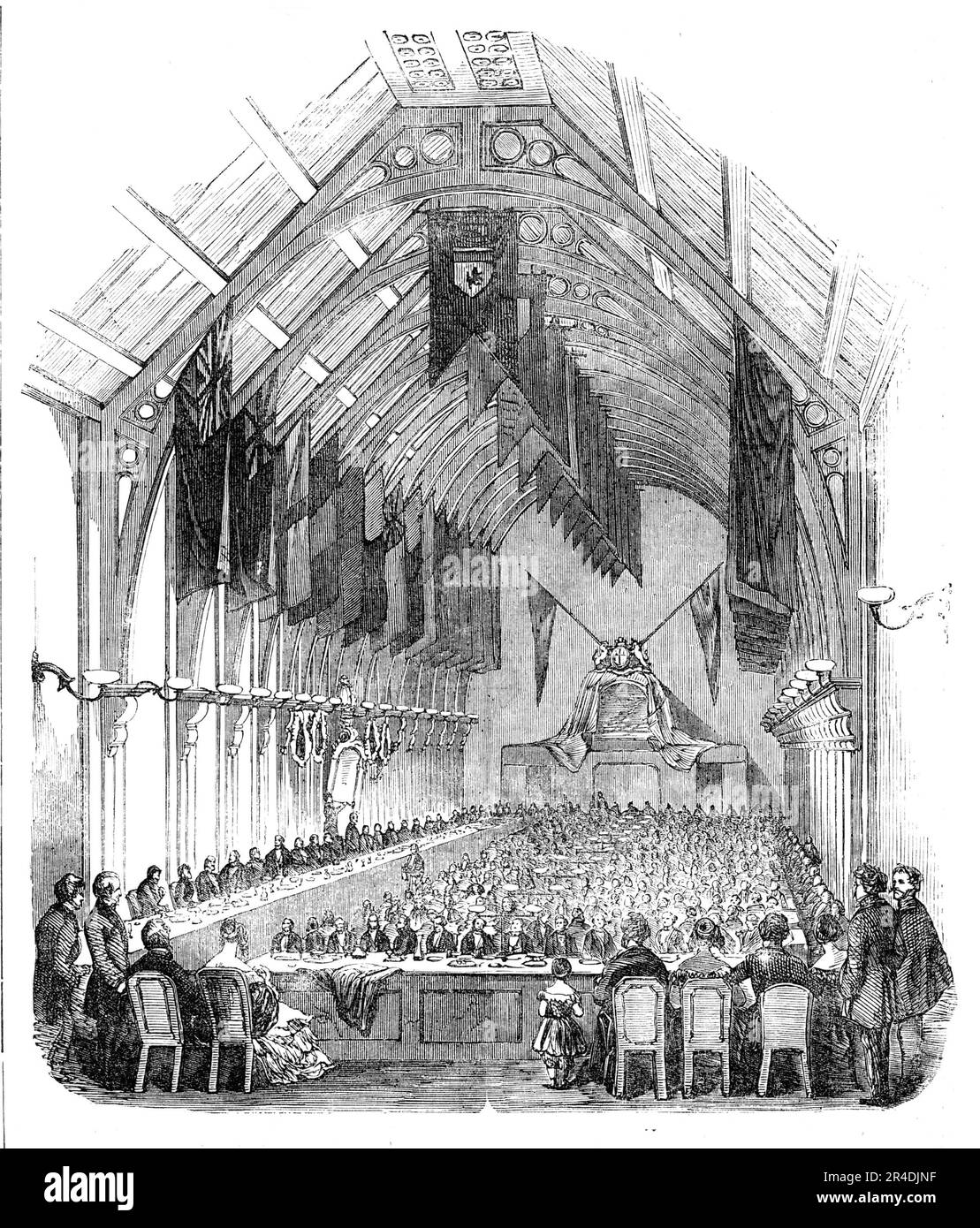 Apertura del New Corn Exchange, a Hull, 1856. 'La parte centrale [dell'edificio] è la magnifica Exchange-hall, lunga 160 metri per 45 di larghezza, il cui tetto di vetro è sostenuto da quindici archi di legno e ferro; E l'intera assenza di colonne interne aumenta la grandezza dell'effetto... l'interno della sala Exchange è stato dipinto dal Sig. Wardale, e decorato per questa occasione dal Sig. Seaman. Entrando dalla grande porta ovest l'effetto è stato molto piacevole, l'interno del tetto appeso con tre file di bandiere e striscioni... su ciascuna delle pareti laterali c'erano luci a gas a staffa, Foto Stock