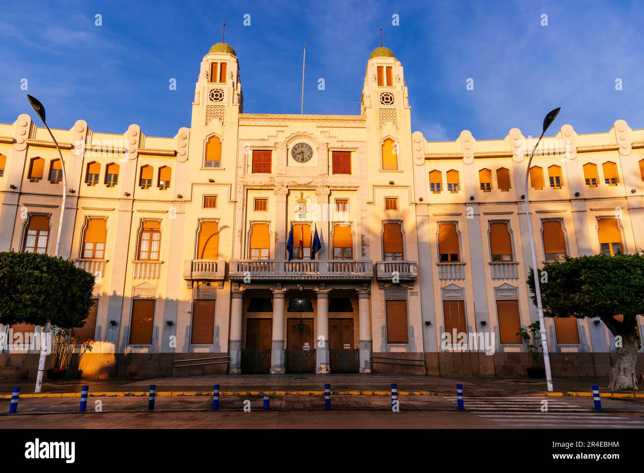 Il Palazzo dell'Assemblea, ex Palazzo Comunale, a volte chiamato Municipio, è un edificio art deco dall'ampliamento modernista di t Foto Stock