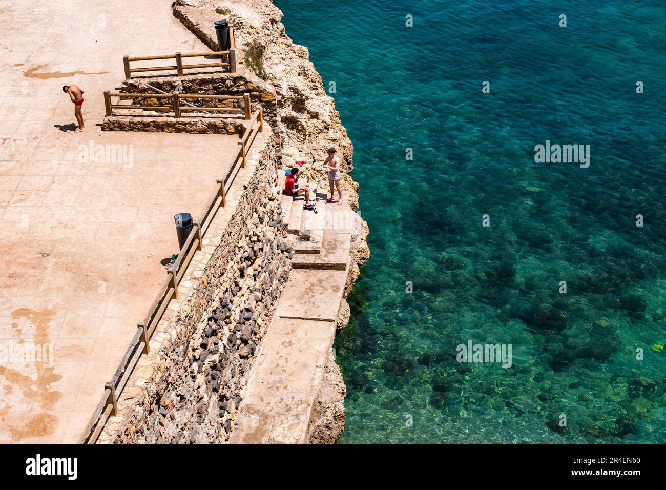 Spiaggia delle Galapagos sotto la scogliera. Melilla, Ciudad Autónoma de Melilla, Spagna, África, UE Foto Stock