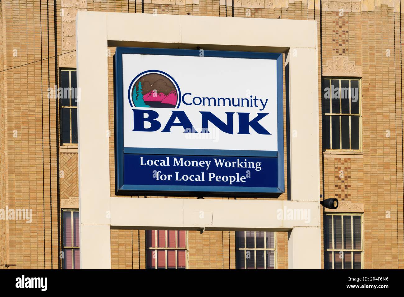 Walla Walla, WA, Stati Uniti d'America - 24 maggio 2023; firma per Community Bank in Walla Walla Washington Foto Stock