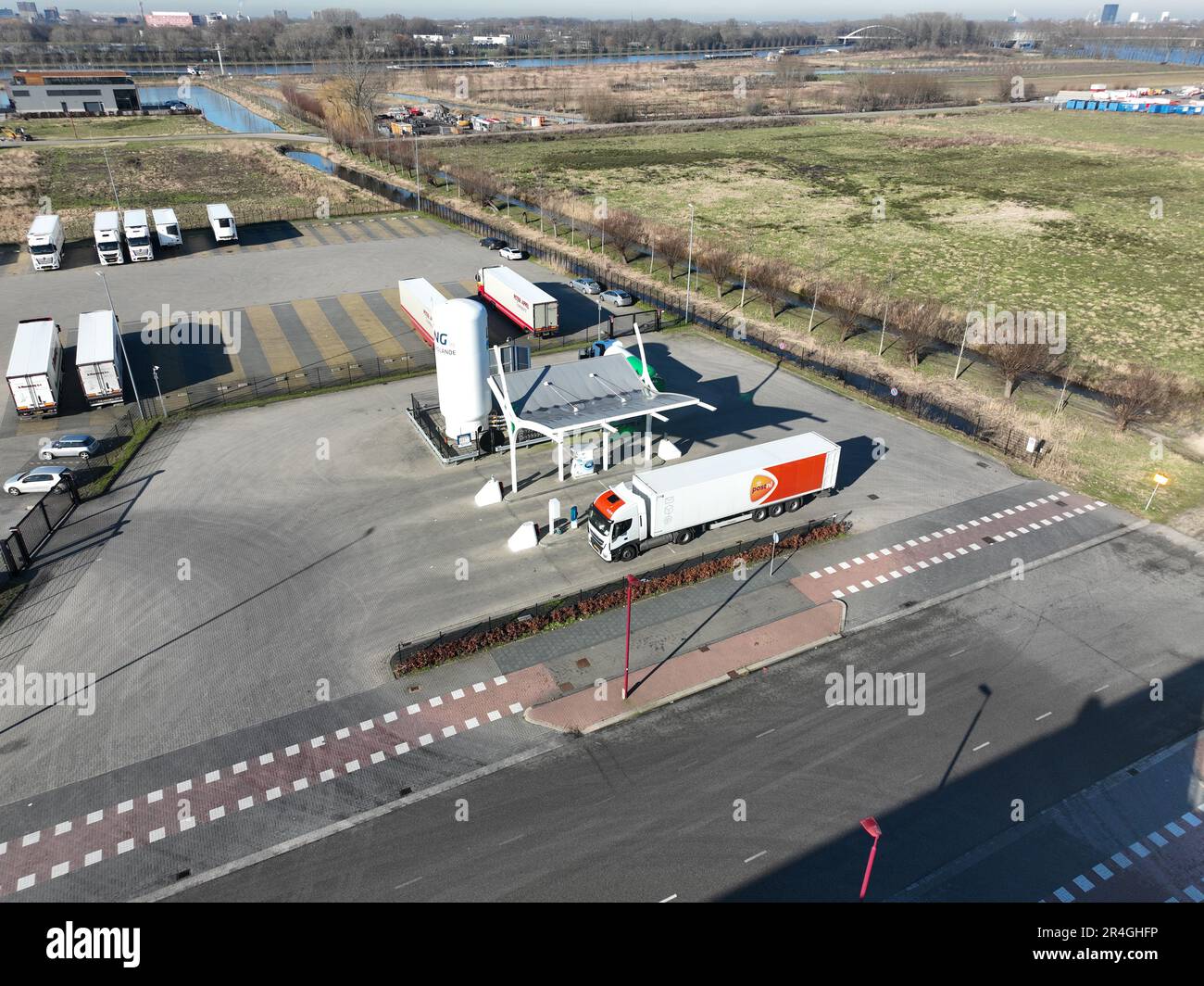 Nieuwegein, 8th febbraio 2023, Paesi Bassi. Provate il design innovativo del punto di riempimento GNL da una prospettiva unica Foto Stock