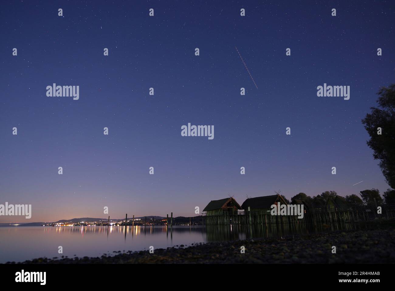 Stilt House di notte Foto Stock