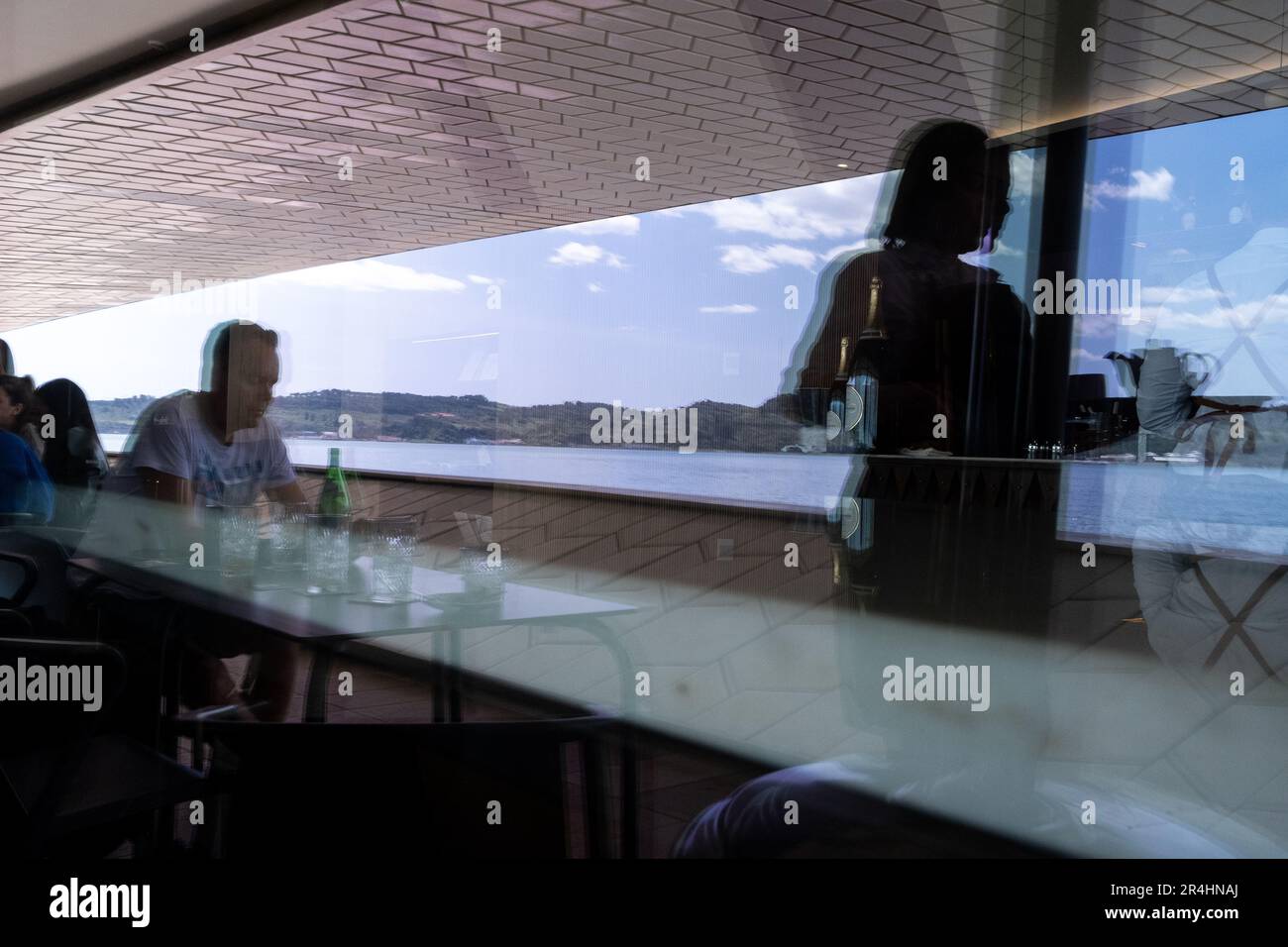 Portogallo, Lisbona, 2022-04-29. Turismo e vita quotidiana nelle strade di Lisbona, la capitale portoghese, in primavera. Fotografia di Martin Bertrand. Portu Foto Stock