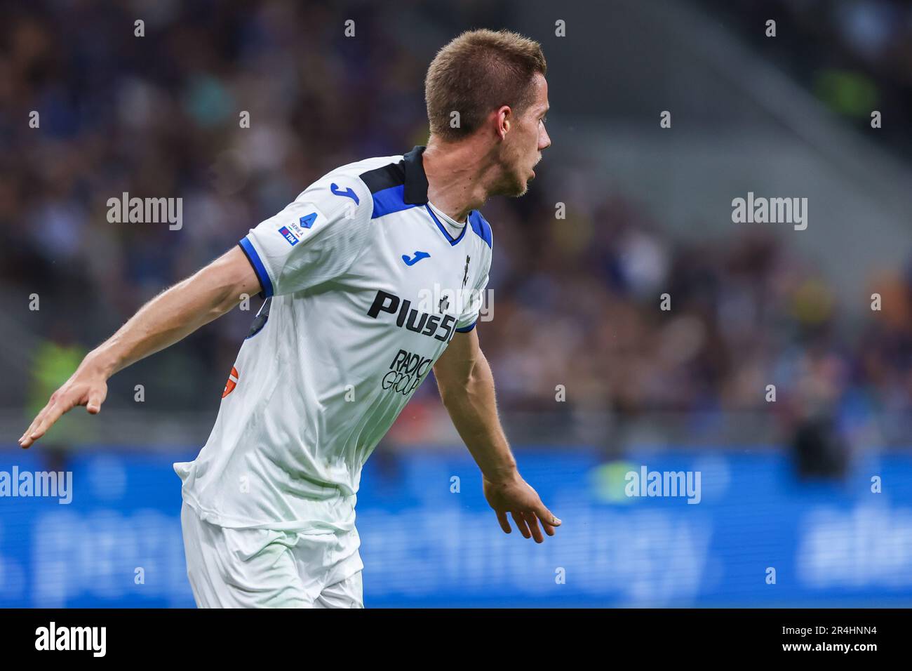 Mario Pasalic di Atalanta BC celebra dopo aver segnato un gol durante la Serie A 2022/23 partita di calcio tra Inter e Atalanta allo Stadio Giuseppe Meazza. Punteggio finale; Inter 3:2 Atalanta. Foto Stock