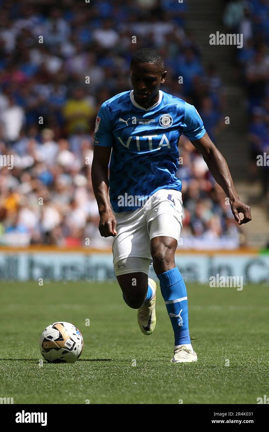 Londra, Regno Unito. 28th maggio 2023Akil Wright of Stockport County on the ball durante la Sky Bet League 2 Play-off Final tra Carlisle United e Stockport County al Wembley Stadium, Londra domenica 28th maggio 2023. (Foto: Tom West | NOTIZIE MI) Credit: NOTIZIE MI & Sport /Alamy Live News Foto Stock