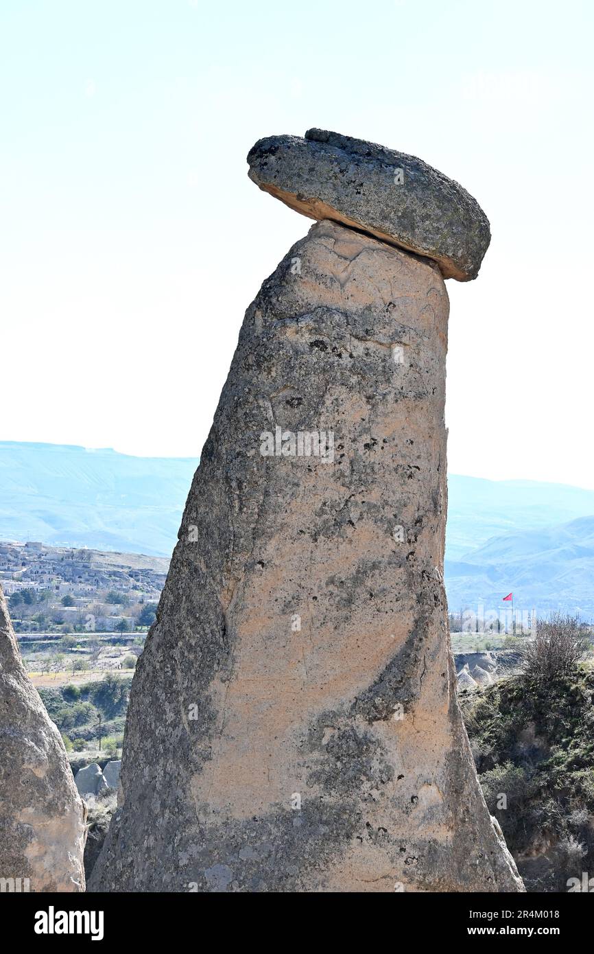Le pietre di Love Valley sono tufo vulcanico scolpito dall'erosione del vento e dell'acqua. Molte delle pietre sono falliche, dando la valle i Foto Stock
