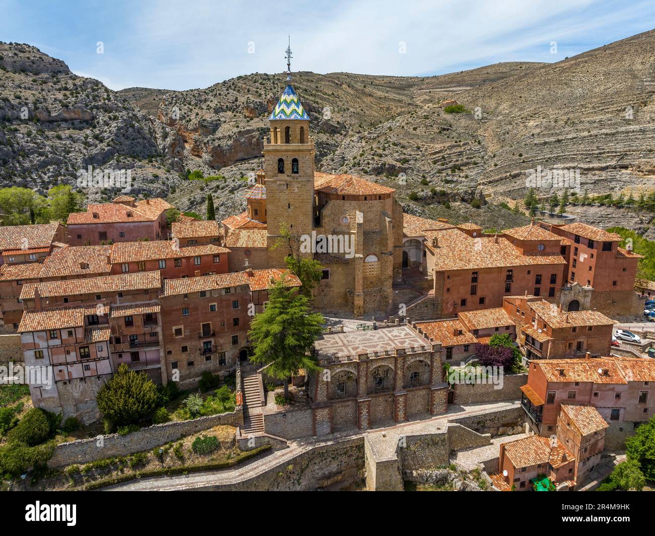 Veduta aerea Cattedrale di Albarracin provincia di Teruel elencati come belle città della Spagna Foto Stock