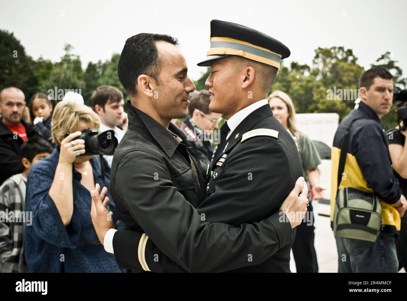 Un ex tenente dell'esercito che è stato dimesso dall'esercito dopo aver ammesso di essere gay sta combattendo per abrogare l'atto "non chiedere... non dire". Egli è con l'organizzazione, 'Cavalieri Foto Stock