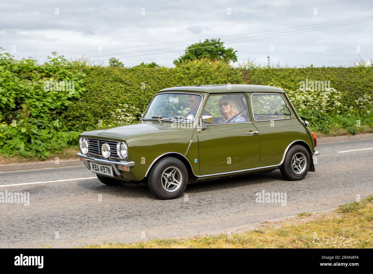 1974 70s settanta Green Austin 998 cc 2DR, due porte, 2 porte auto al Capesthorne Hall Cheshire Classic Show, 2023 Foto Stock