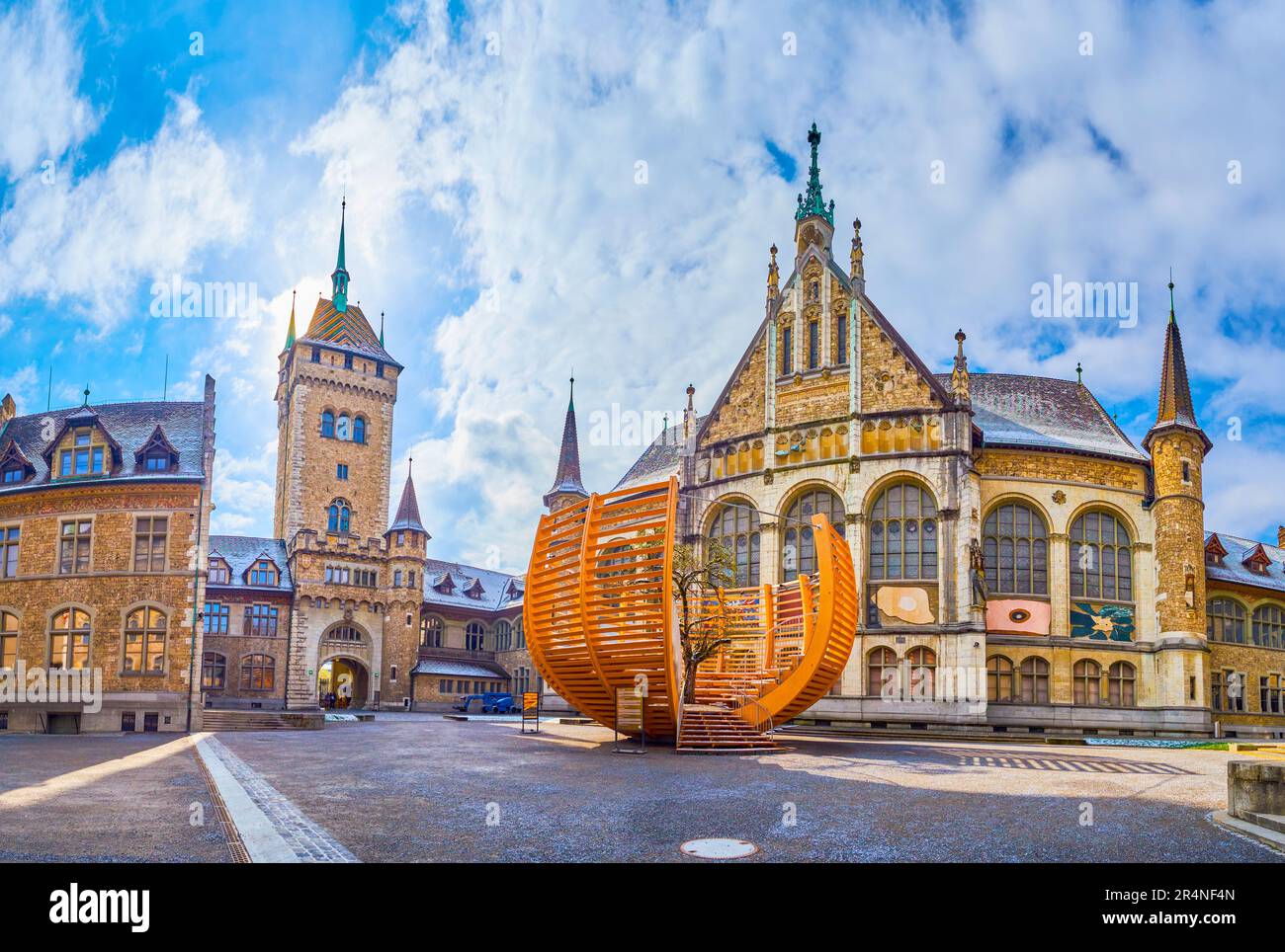 Panorama del grande complesso del Landesmuseum (Museo Nazionale Svizzero) a Zurigo, Svizzera Foto Stock