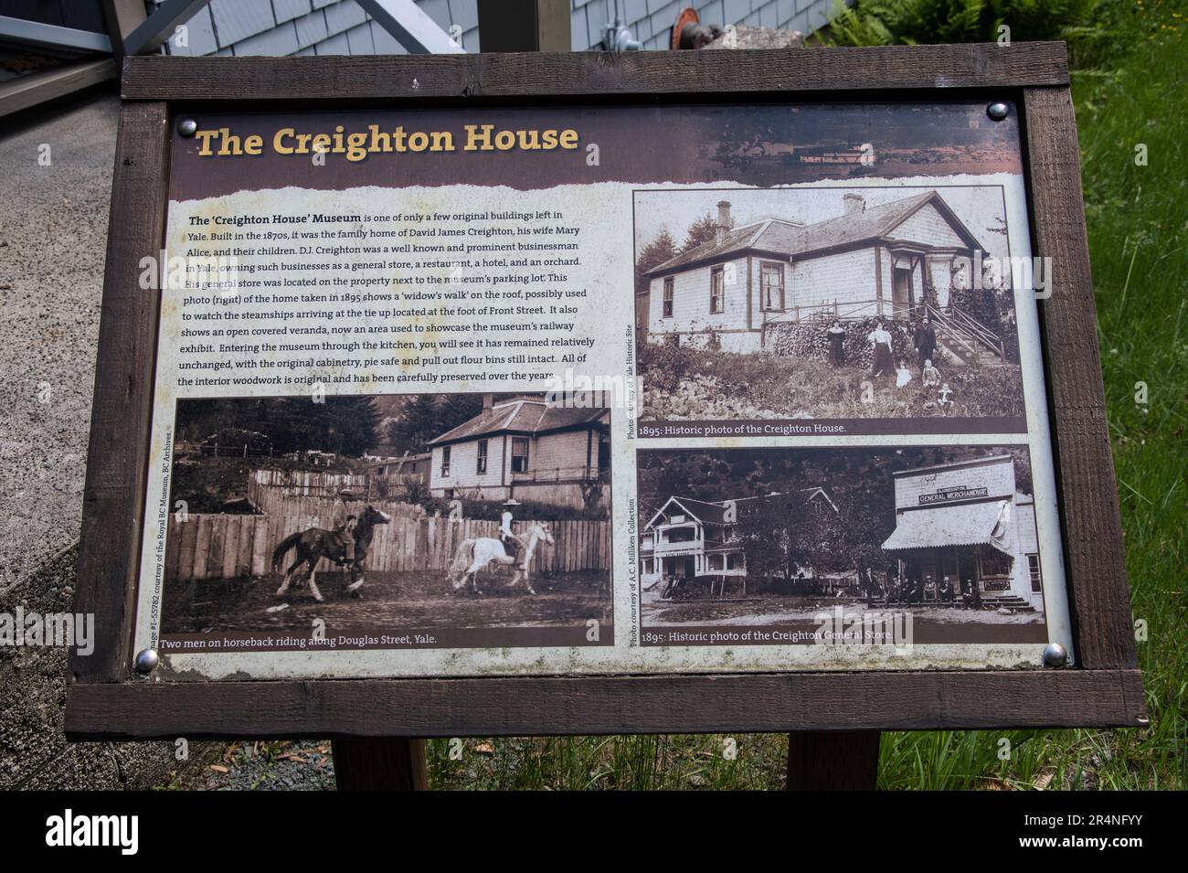 L'insegna Creighton House a Yale, British Columbia, Canada Foto Stock