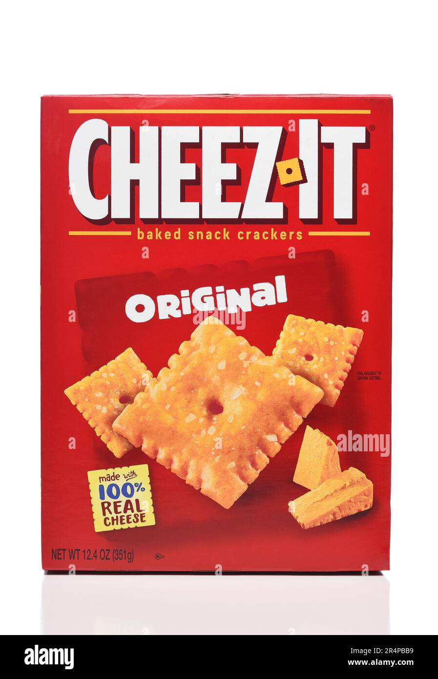 IRIVNE, CALIFORNIA - 29 MAGGIO 20223: Una scatola di Cheeze-it originale snack Cracker. Foto Stock