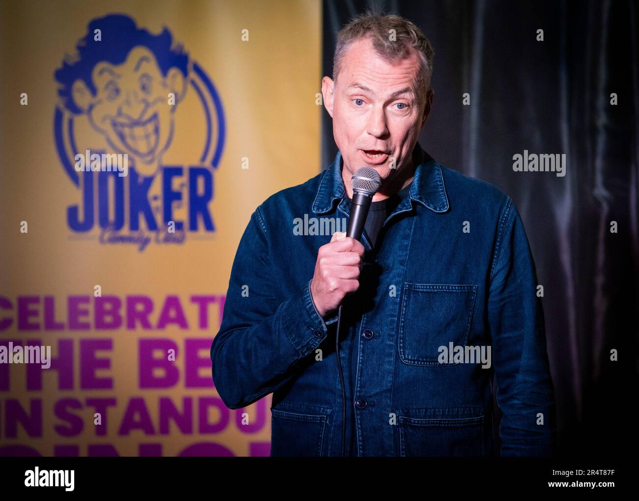 Comico stand-up ben Norris, Joker Comedy Club, Chalkwell Park Rooms, Southend-on-Sea, Essex © Clarissa Debenham (Film Free Photography) / Alamy Foto Stock