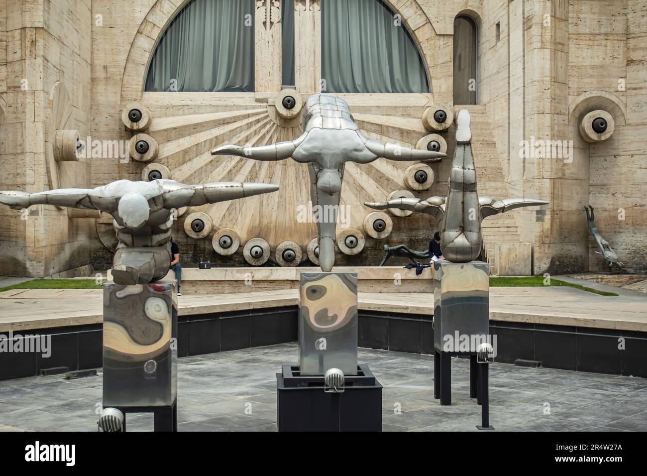 Scultura chiamata i tre subacquei da David Martin, Cascade Museum of Art in Yerevan Armenia, Foto Stock