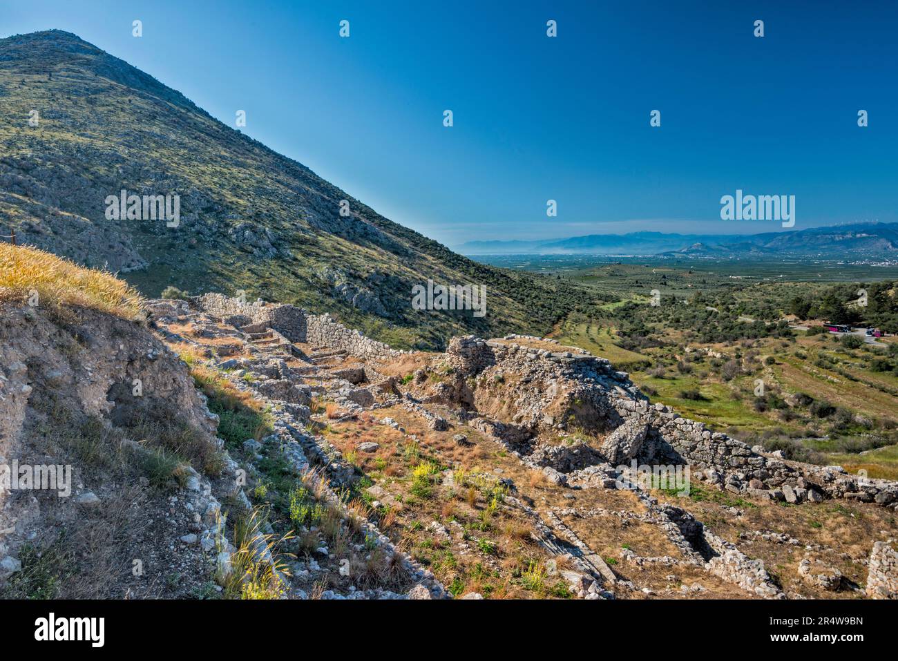 Rovine di case nei pressi di grave cerchio A, Cittadella di Micene, Peloponneso regione, Grecia Foto Stock