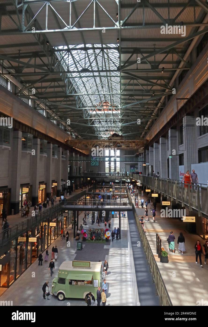 Battersea Power Station, Nine Elms, Wandsworth, Londra, Inghilterra, REGNO UNITO, SW11 8BJ Foto Stock