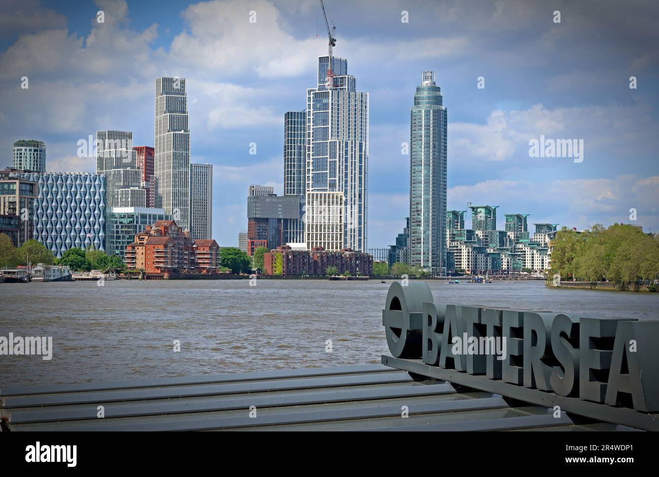 Battersea Power Station, Nine Elms, Wandsworth, Londra, Inghilterra, REGNO UNITO, SW11 8BJ Foto Stock