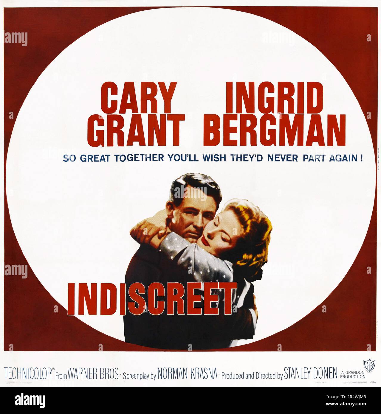 Indiscrete è un film comico romantico britannico del 1958 diretto da Stanley Donen con Cary Grant e Ingrid Bergman. Un'attrice si innamora di un uomo che crede di essere sposato, che le nasconde segretamente il fatto che non ha moglie. Il film è basato sul dramma gentile Sir di Norman Krasna. Questo è stato il secondo film di Grant e Bergman insieme. Foto Stock