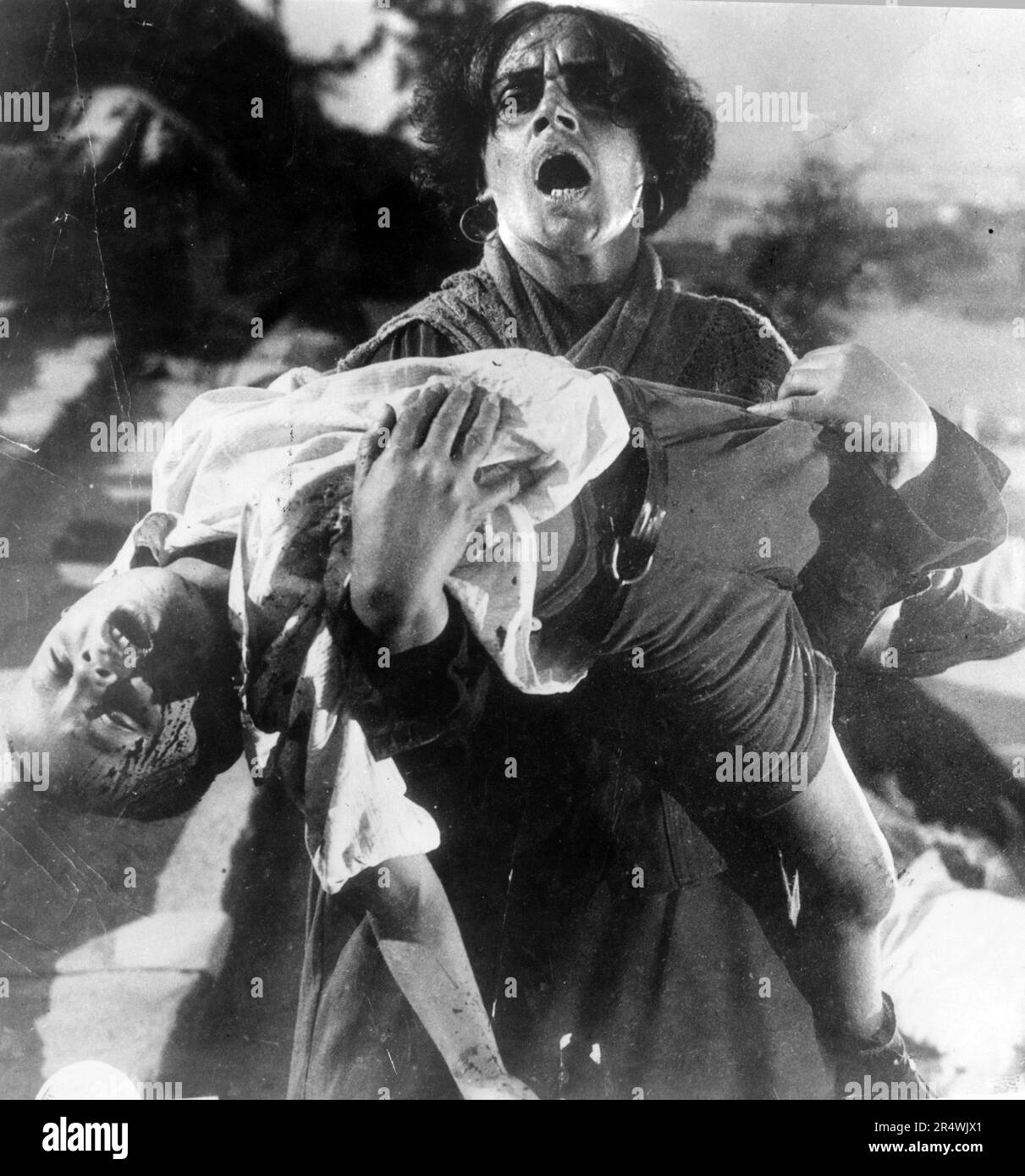 Battleship Potemkin, un film muto del 1925 diretto da Sergei Eisenstein e prodotto da Mosfilm. Essa presenta una versione drammatizzata del mutinismo che si è verificato nel 1905 quando l'equipaggio della corazzata russa Potemkin si ribellò contro i loro ufficiali del regime zarista. Foto Stock