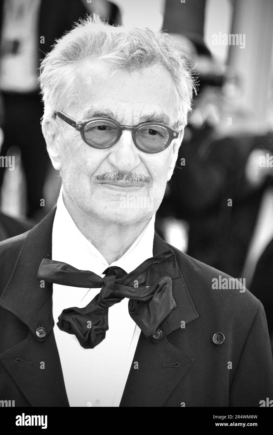 WIM Wenders con partenza dal "Perfect Days" Red carpet 76th Festival di Cannes 25 maggio 2023 Foto Stock