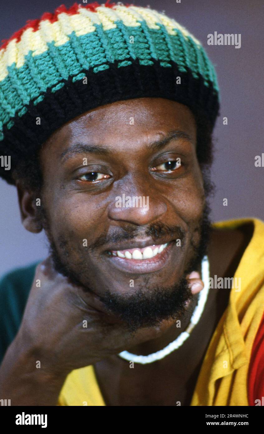 Ritratto del cantante giamaicano Jimmy Cliff sul set del programma televisivo 'formule un' trasmesso su TF1 il 9 marzo 1984. Foto Stock