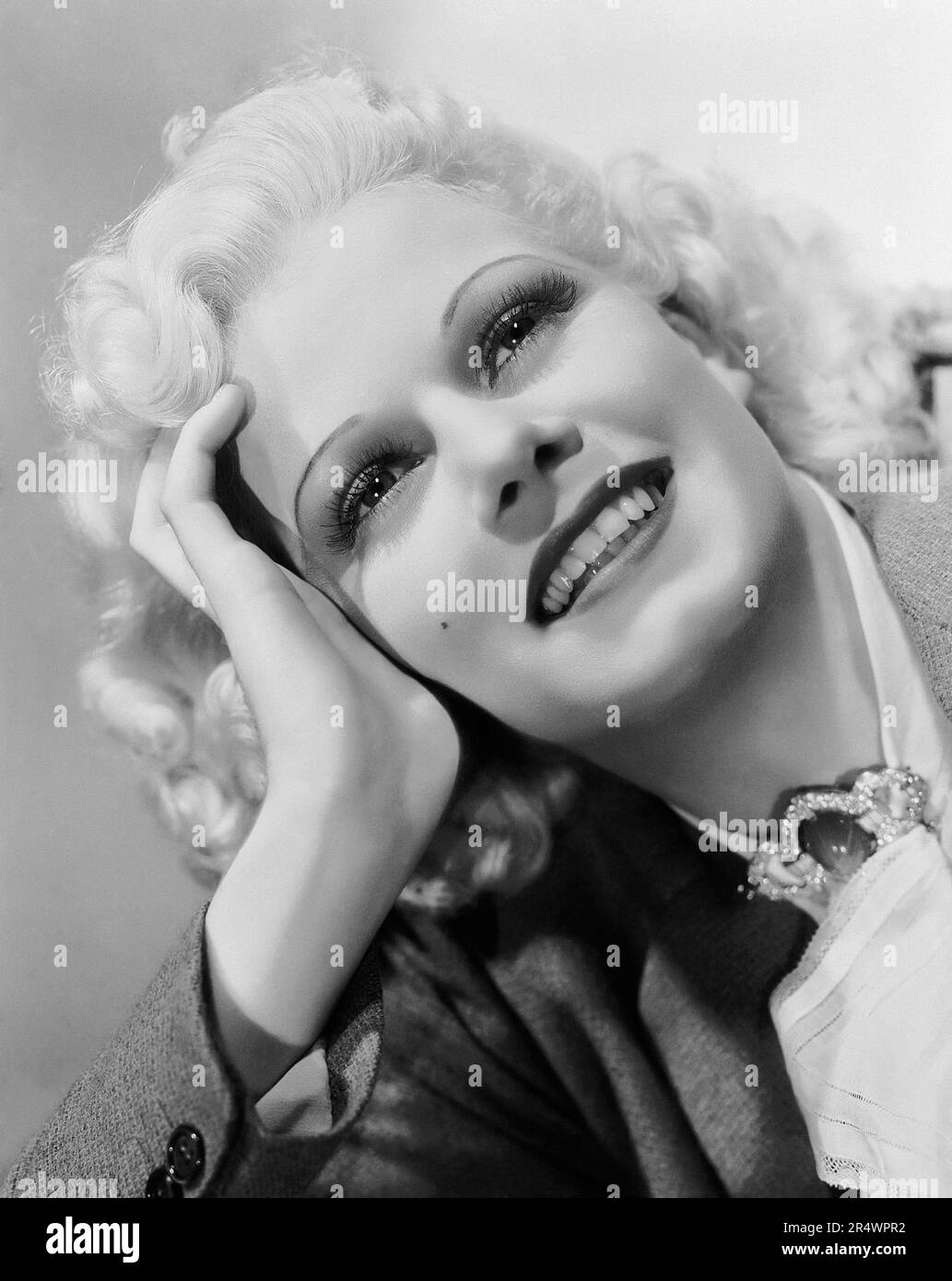 Jean Harlow, ritratto per gli USA incredati, 1935 Foto Stock