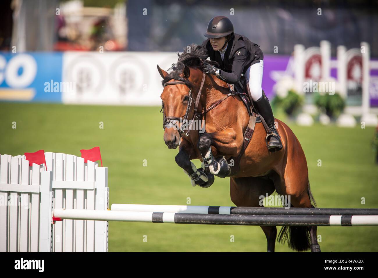 Kennedy Ellingson del Canada compete durante l'evento Major League Show Jumping a Langley, B.C., il 25 maggio 2023, Foto Stock