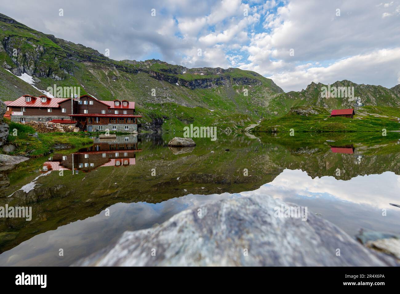 Le montagne dei carpazi con il Lago Balea Foto Stock