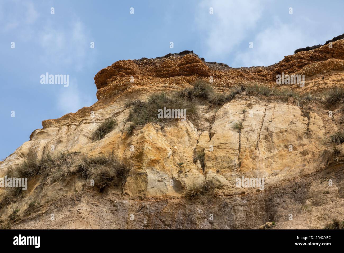 Erosione della scogliera a Hengistbury Head, Dorset, Inghilterra, Regno Unito Foto Stock