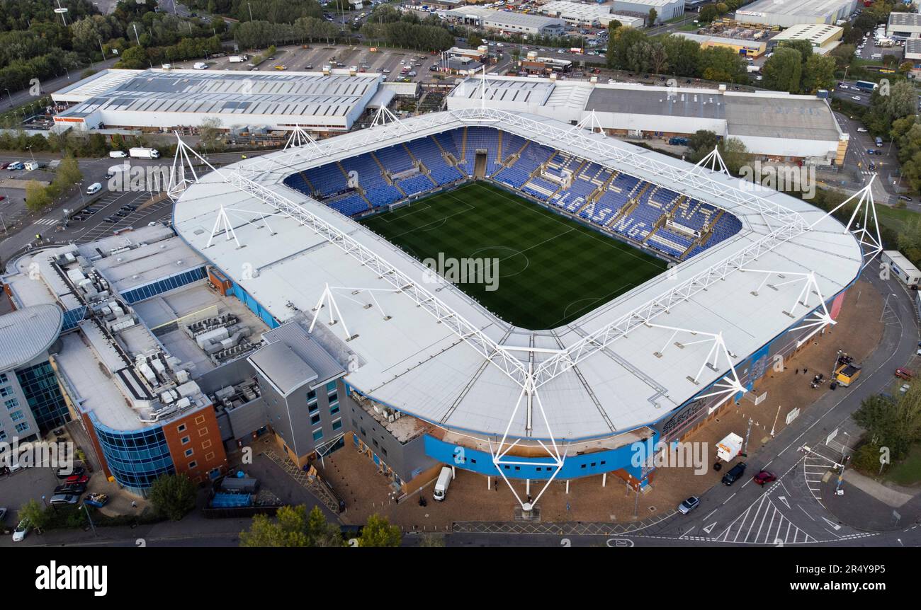 Vista aerea dello stadio Select Car Leasing, sede del Reading FC. E' più noto come lo Stadio Madejski Foto Stock