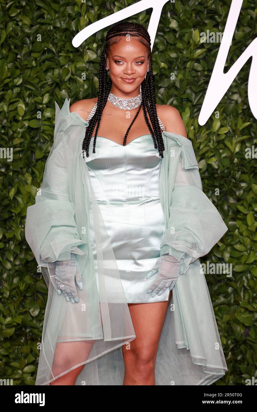 Rihanna partecipa ai Fashion Awards 2019 alla Royal Albert Hall di Londra, Inghilterra. Foto Stock