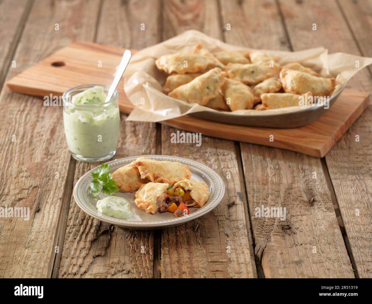 Empanadas ripieni di carne e verdure Foto Stock