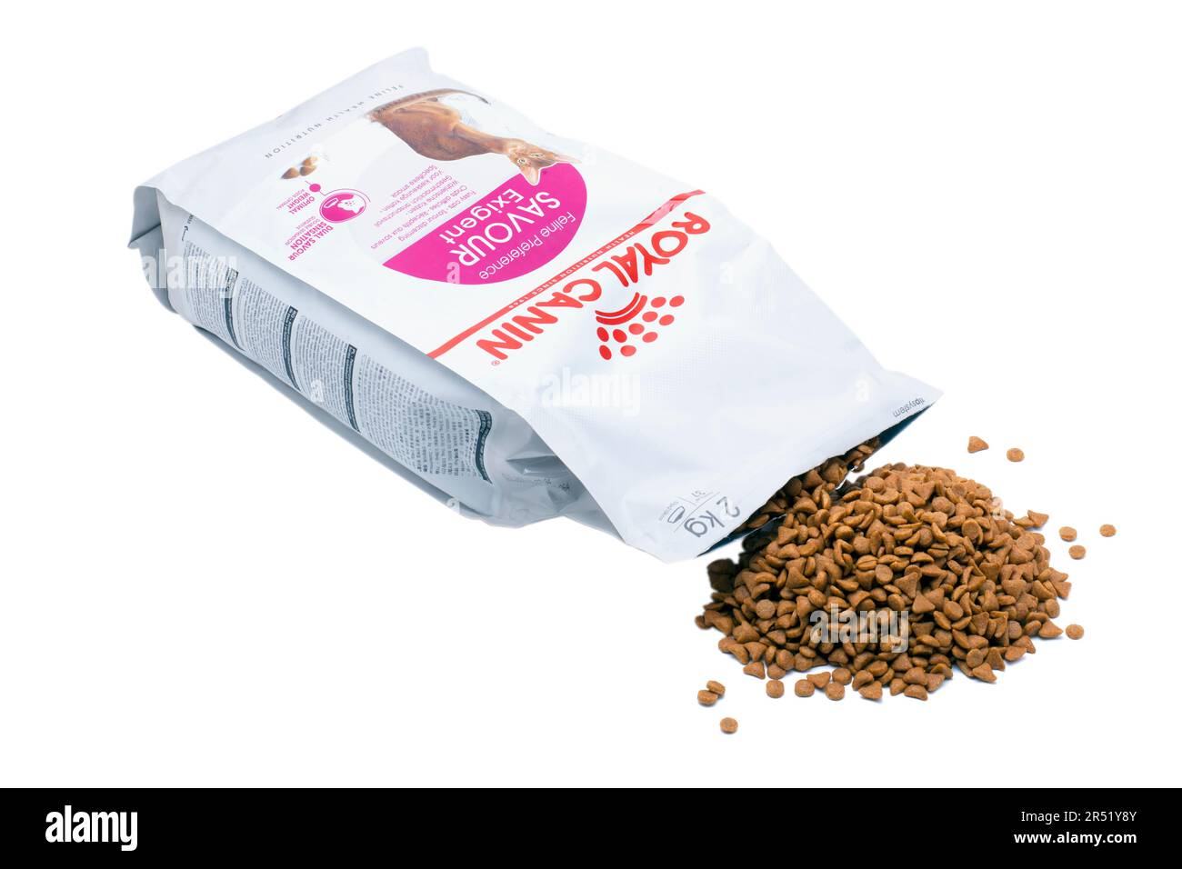2kg sacchetto richiudibile di Royal Canin Savour Exigent Cat Biscuits Foto Stock