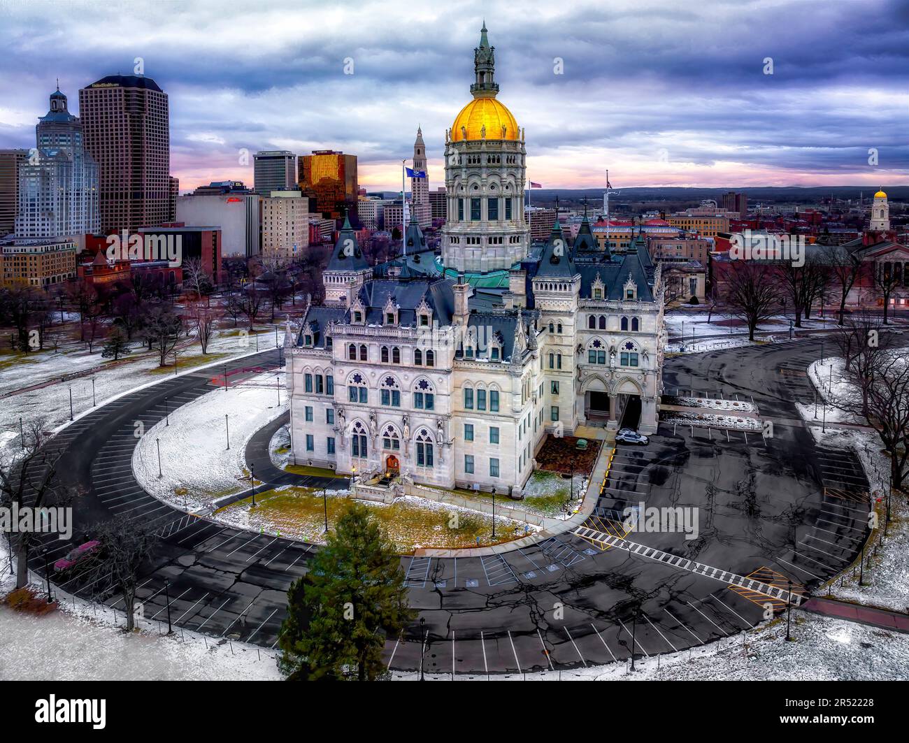 Connecticut state Capitol - veduta aerea della grandiosa e maestosa struttura del Connecticut state Capitol, alta nella città di Hartford. Foto Stock