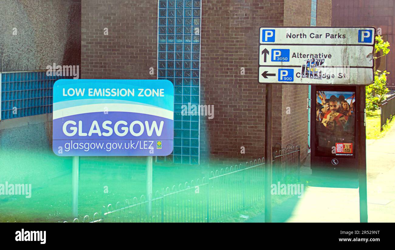Glasgow, Scozia, Regno Unito 31st maggio, 2023.LEZ entra in vigore domani vede una campagna pubblicitaria a livello di città . Credit Gerard Ferry/Alamy Live News Foto Stock