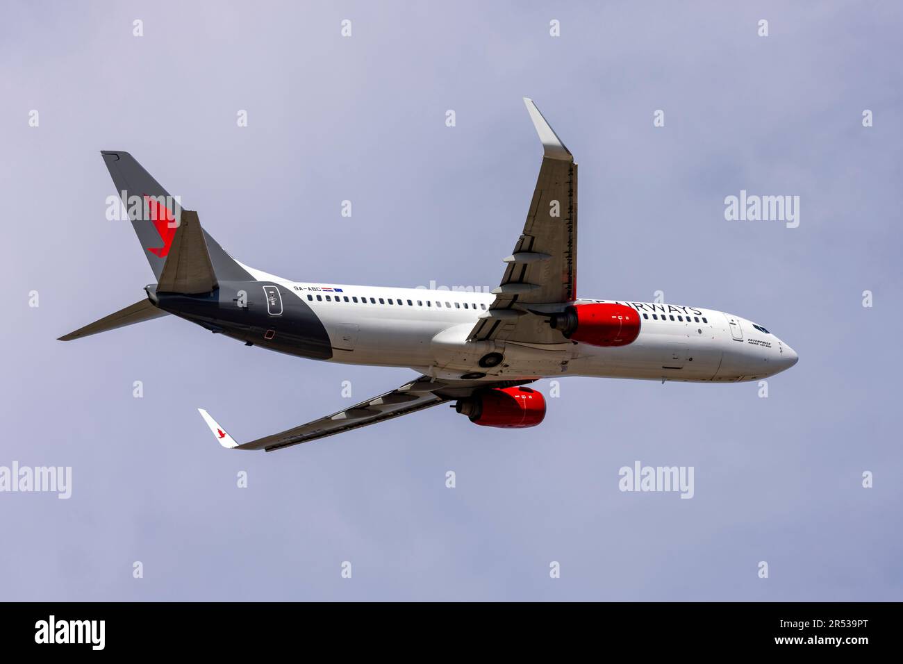 ETF Airways Boeing 737-8Q8 (REG: 9a-ABC) in partenza per Roma , Italia. Foto Stock