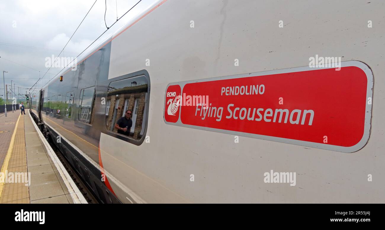 Il treno Flying Scouseman Pendolino, a Warrington Bank Quay, Cheshire, Inghilterra, UK, WA1 nominato dal lettore di eco Michael Dally, di Runcorn Foto Stock