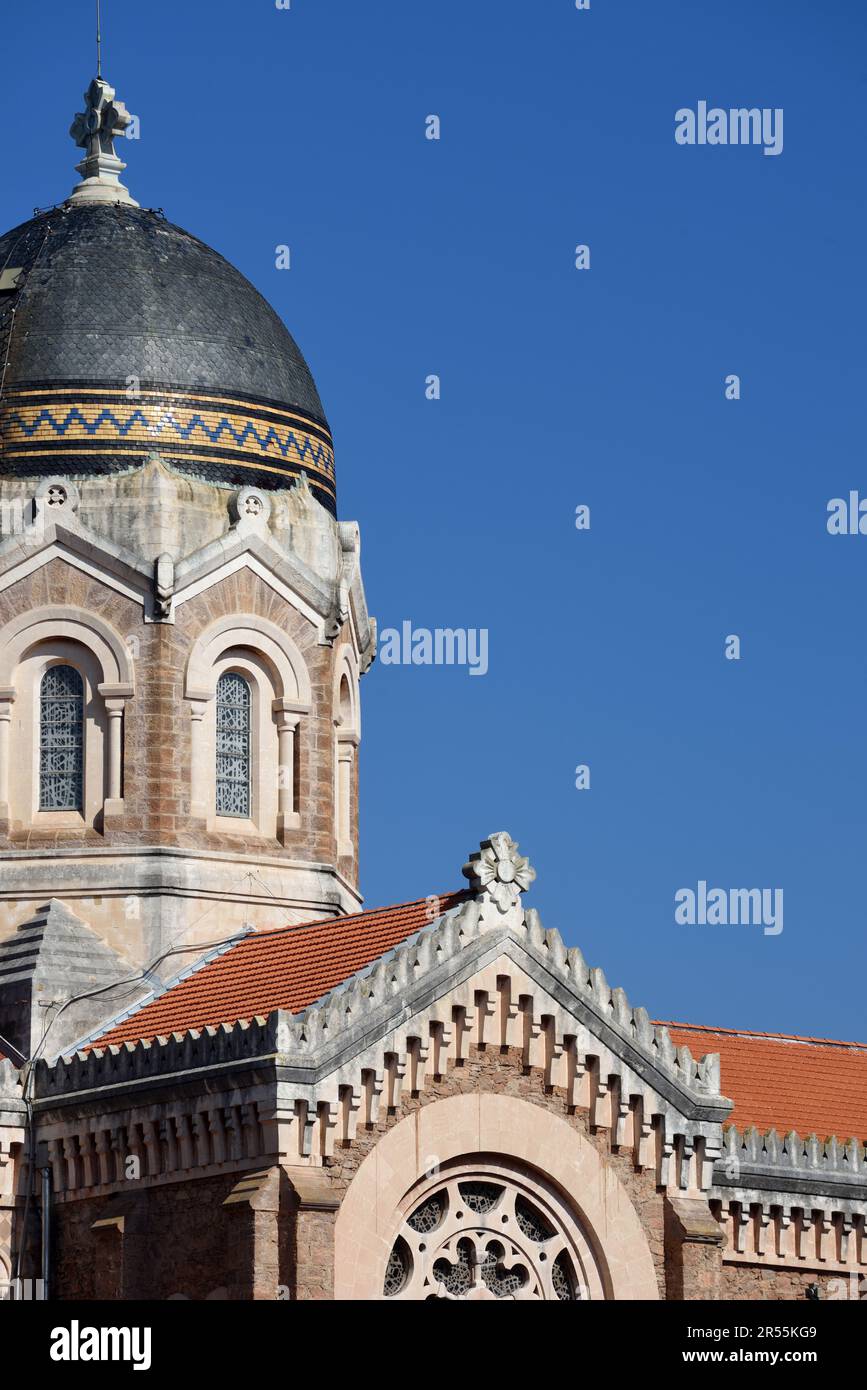 Cupola centrale principale della chiesa di Notre Dame de la Victoire, Saint Raphael Var Côte-d'Azur o Costa Azzurra Francia Foto Stock