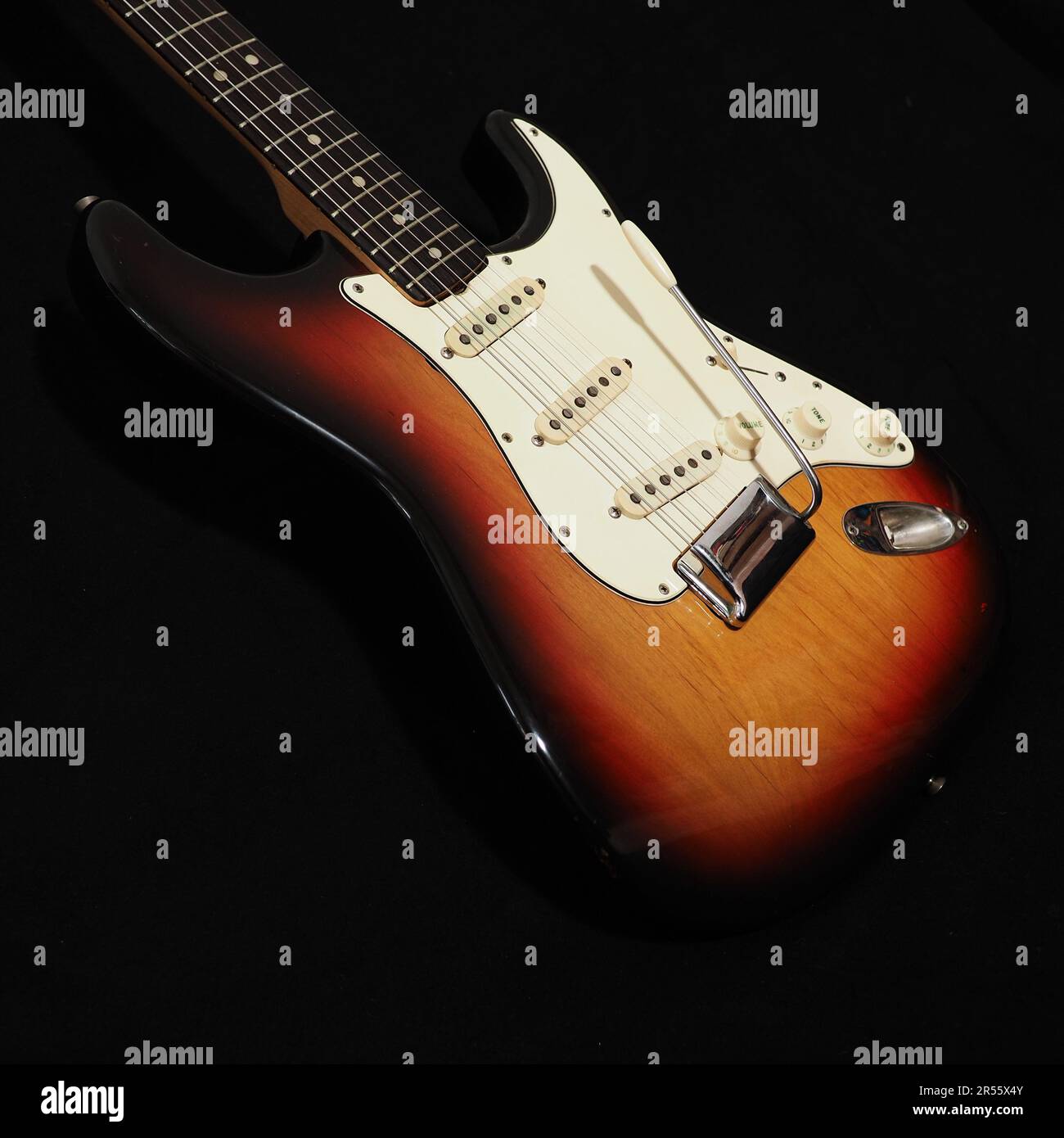 Vintage Fender Stratocaster dal 1969 a Sunburst Foto Stock