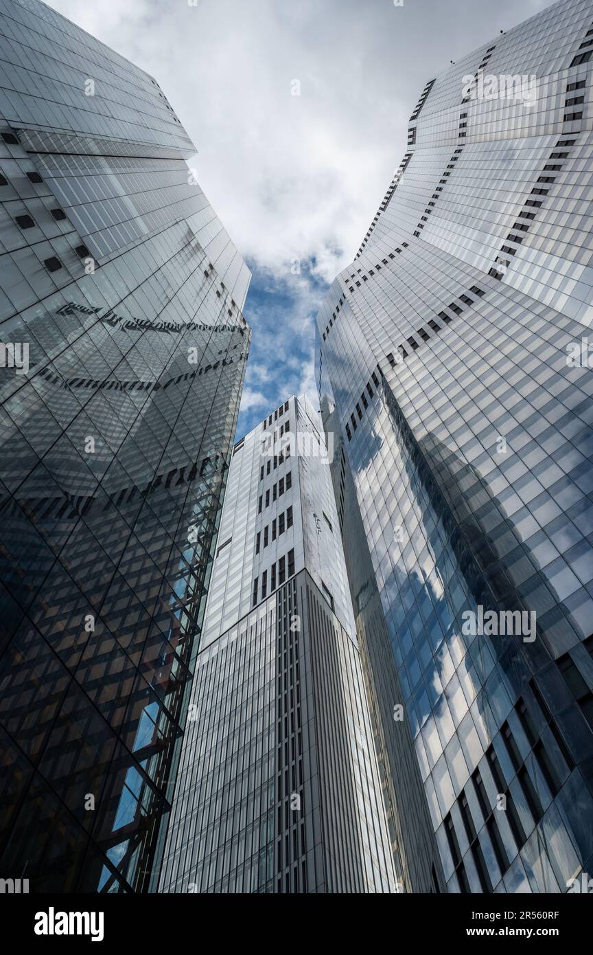Londra, Regno Unito: Grattacieli alti della città di Londra visti da Undershaft. Il Cheesegrater (a sinistra), 8 Bishopsgate (al centro) e 22 Bishopsgate (a destra). Foto Stock