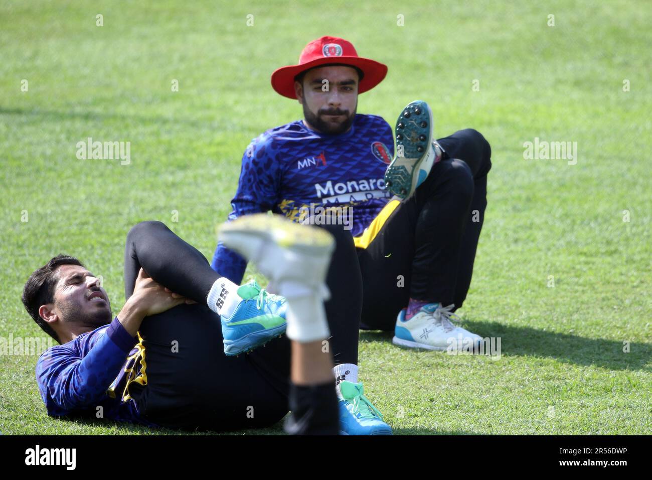 Rashid Khan, protagonista dell'Afghanistan durante la sessione di allenamento allo stadio nazionale di cricket Sher-e-Bangla, Mirpur, Dhaka, Bangladesh. Foto Stock