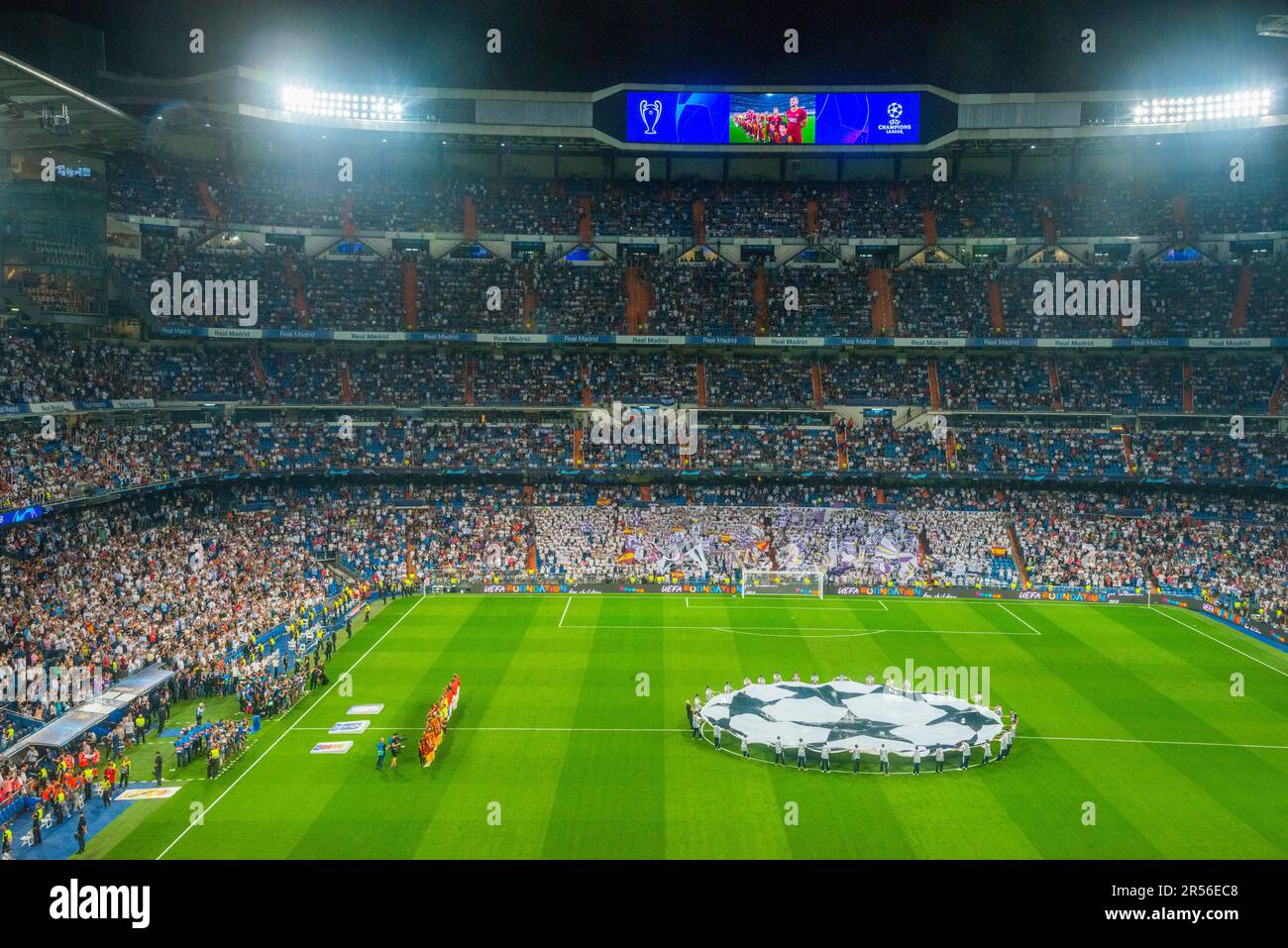 Champions League Football Match, momenti iniziali. Santiago Bernabeu, Madrid, Spagna. Foto Stock