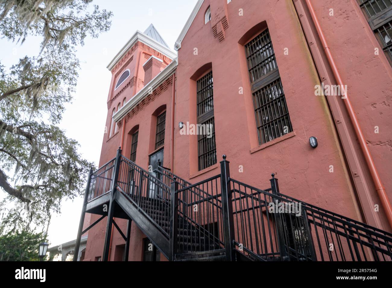 St Augustine, Florida - 28 dicembre 2022: Il vecchio edificio della prigione di St. Augustine, Florida, un sito storico Foto Stock