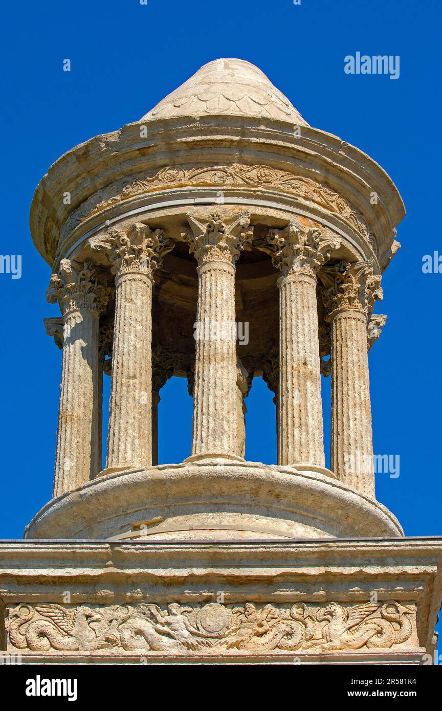 Mausoleo dei Julians, sito di scavo Glanum, Saint-Remy-de-Provence, Bocche del Rodano, Provenza, Sud della Francia, mausoleo romano Foto Stock