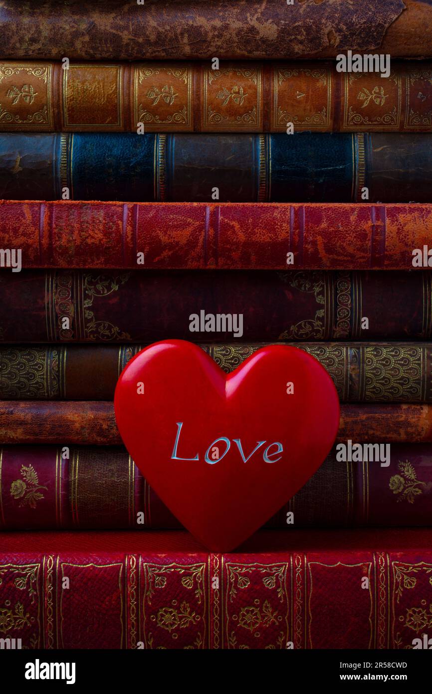 Amore vecchi libri cuore ancora vita Foto Stock