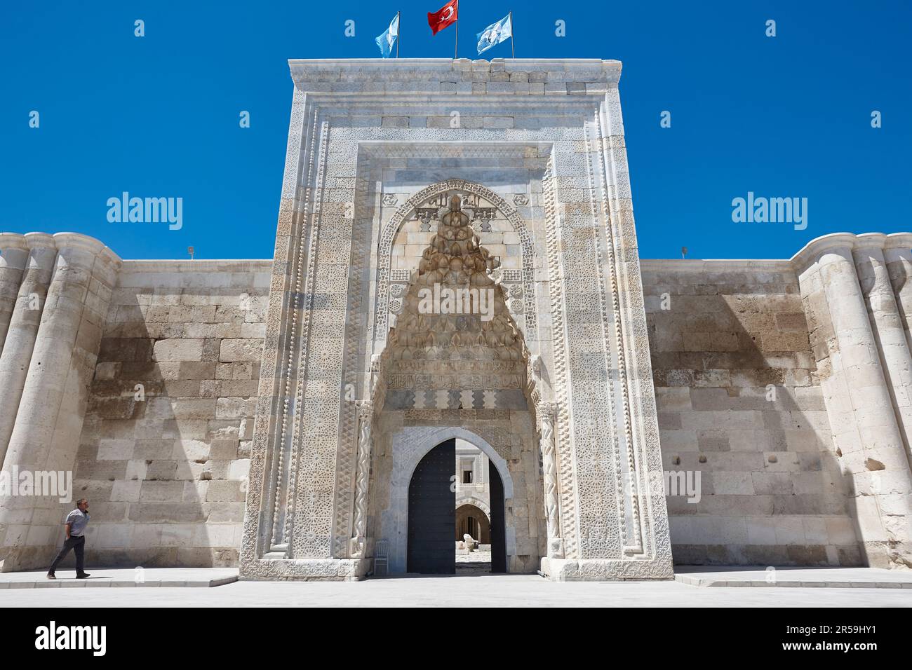 Porta Caravanserai e facciata porticato a Sultanhani. Strada di seta. Turchia Foto Stock