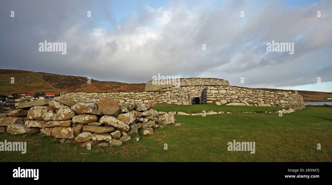 Clickimin Broch storico monumento scozzese, The Willows, 38 South Rd, Lerwick, Sound, Shetland ZE1 0° Foto Stock