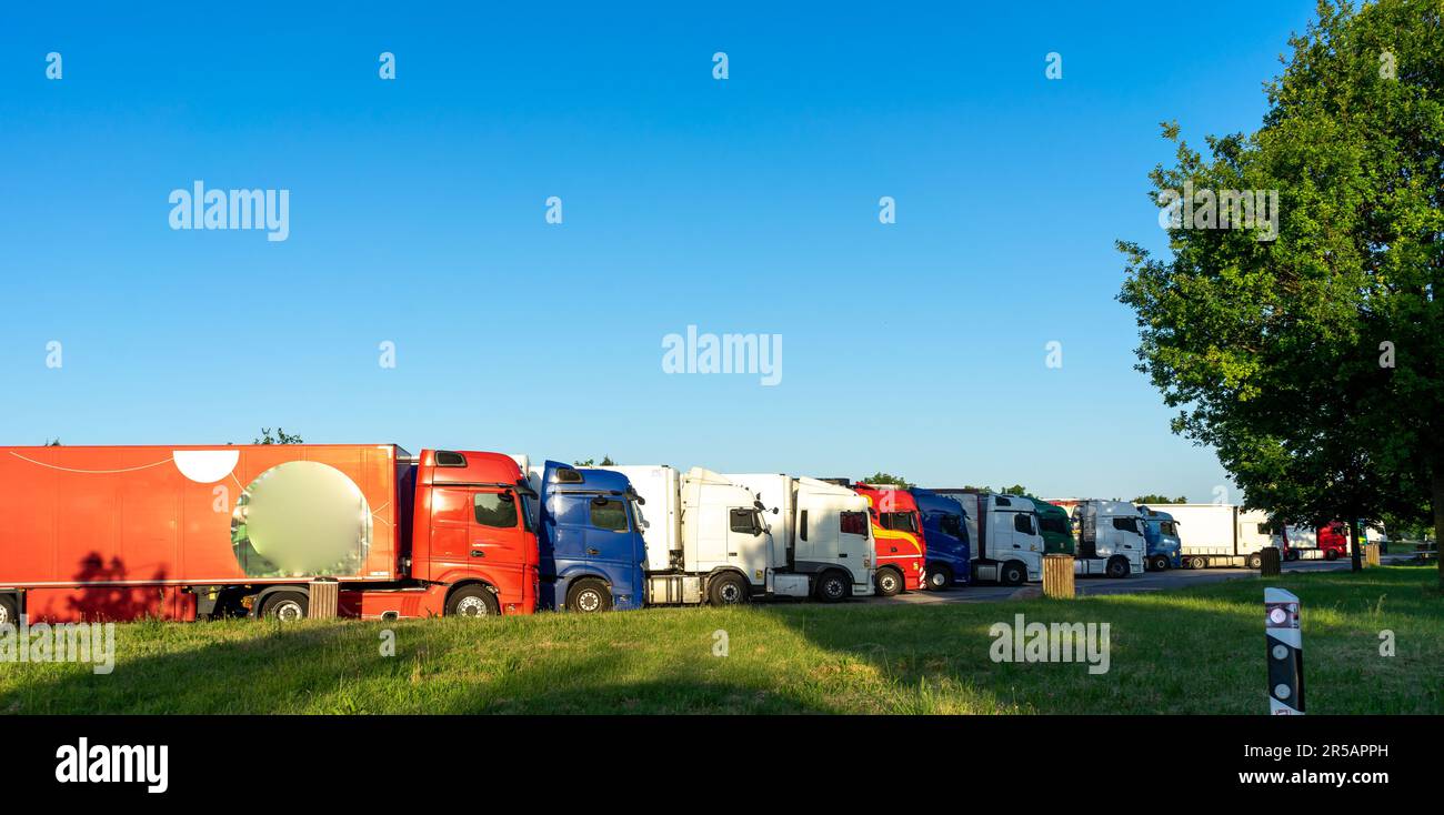 Panorama della logistica carrello nella zona di riposo Foto Stock