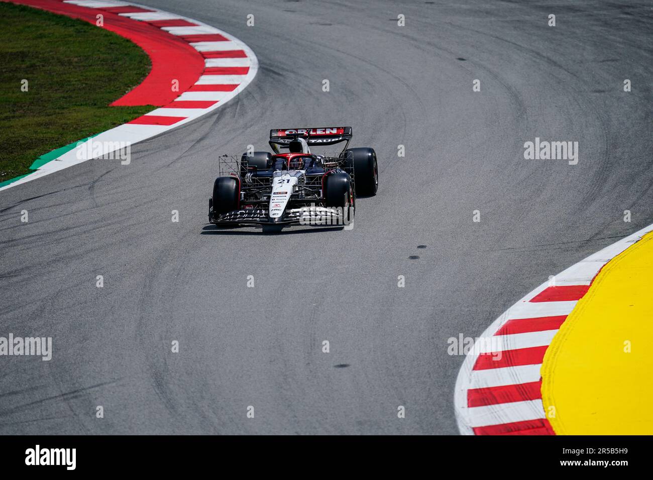 Spagna, 02/06/2023, Nick de Vries (Olanda), Scuderia AlphaTauri AT04 Credit: PRESSINPHOTO SPORTS AGENCY/Alamy Live NewsCredit: PRESSINPHOTO SPORTS/ Alamy Live News Foto Stock